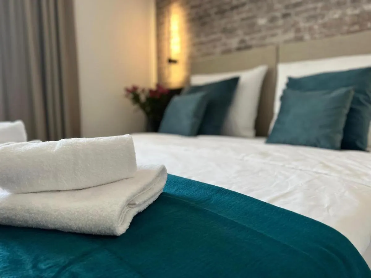 Arena Prestige Rooms Pula Croacia