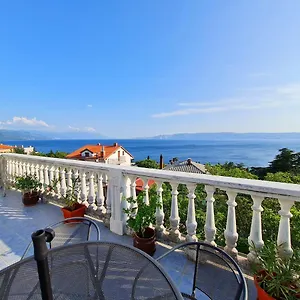 apartman-tea-novi-vinodolski.primorje-gorskikotar.com/