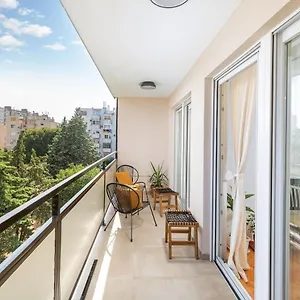 Apartman Sunny Aura - Spacious And Bright, With Parking, Pula